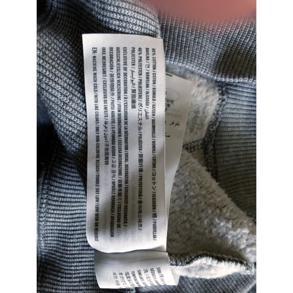 Hollister California Women’s Gray Hoodie with Pink Embroidered Seagull - Picture 6 of 7